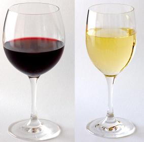 האם צבע היין קשור לצבע הענבים? נתן