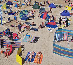 מה הסכנה בקרינת UVA ו-UVB ומתי החשיפה להן הכי מסוכנת? שאול