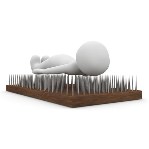 כיסא מסמרים – כשהכוח מתחלק