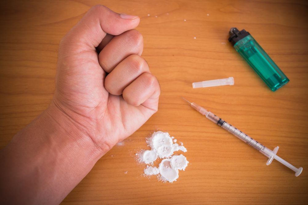 נושא חודש מרץ 2014 – סמים והתמכרויות