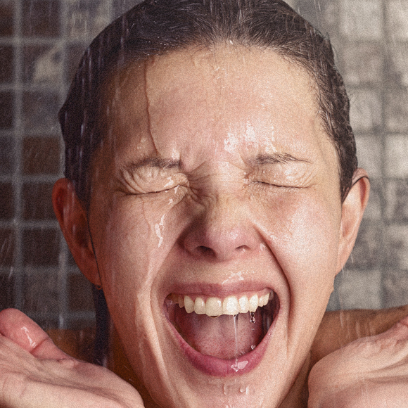 סודות מהמקלחת