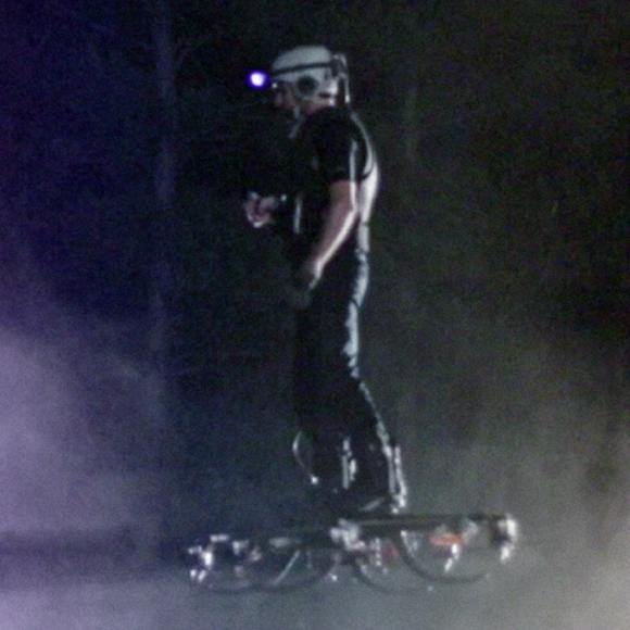 מרחפים אל העתיד