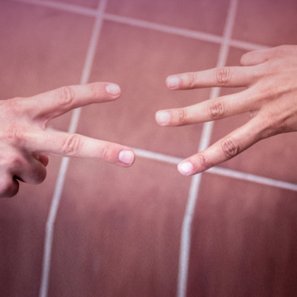 האם “זוג או פרט” הוא משחק הוגן?