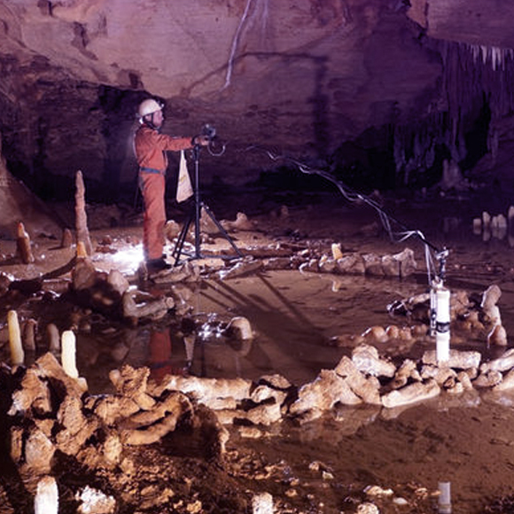 תעלומת המבנים הניאנדרטליים