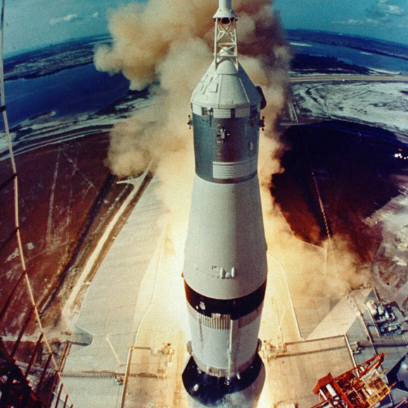 מדע בדקה: נאס”א מפרסמת את הקוד של אפולו 11