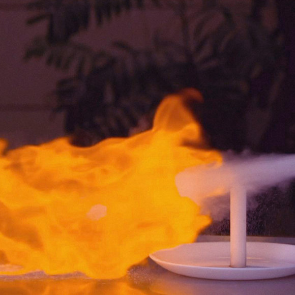 נכנס קמח, יצאה אש