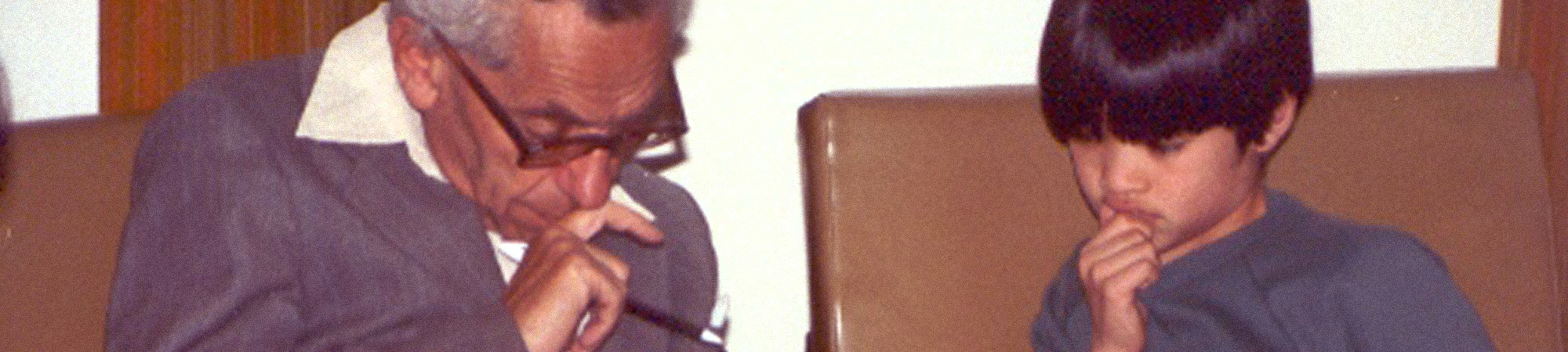 היום לפני: חייו, מותו ומשנתו של משת”פ סדרתי