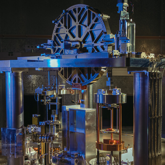 כמה שוקל הקילוגרם?