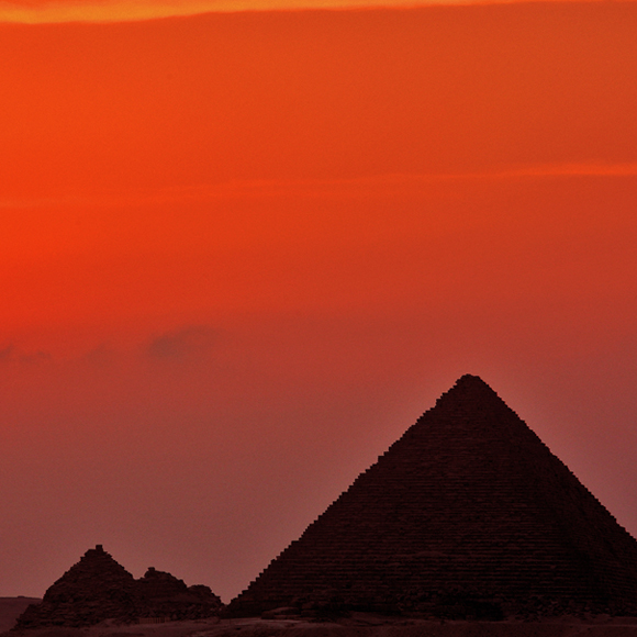 הפיזיקה של בניית פירמידות