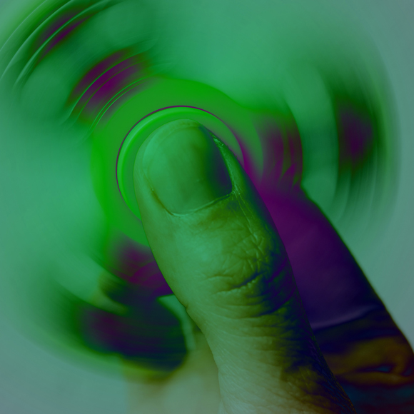 איך לגרום לספינר לרחף באוויר?