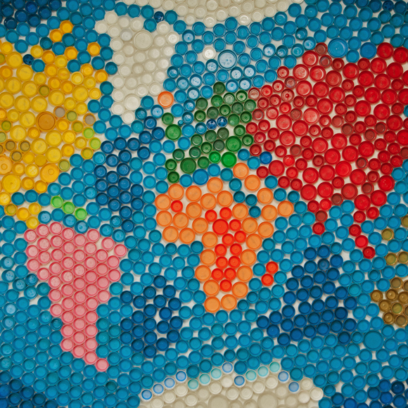 טובעים בפלסטיק