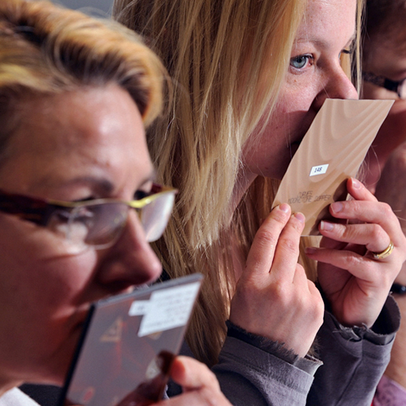 תפיסת הריח הלקויה של האוטיסטים