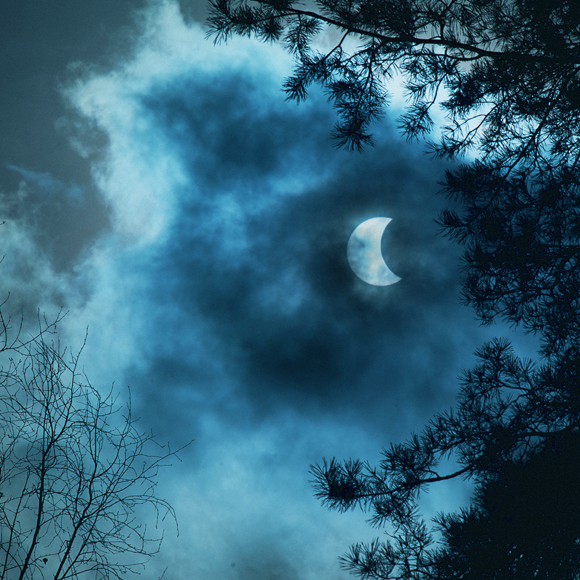 פעמיים סופרמון, ירח כחול וליקוי לבנה