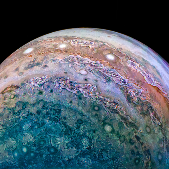 צדק ומטאורים אקווארידיים