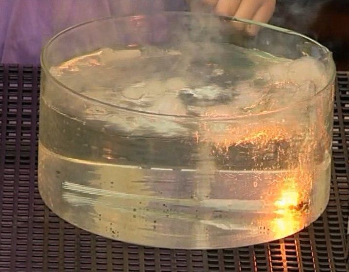 كيف نُشعل نارًا تحت الماء؟