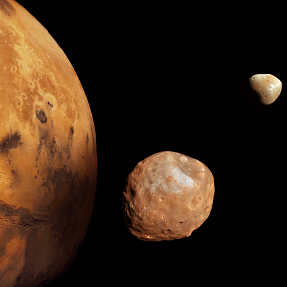 הירחים של מאדים