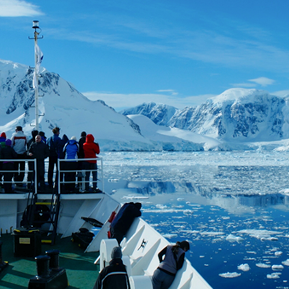 לוקחת את הזמן: הבנייה האיטית של היבשת הדרומית