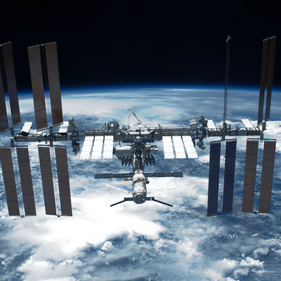 לגור מחוץ לכדור הארץ