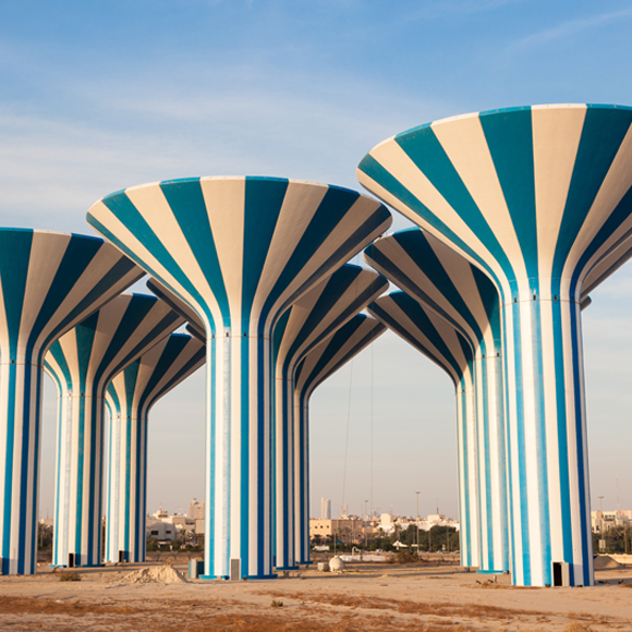 כמו כלים שלובים