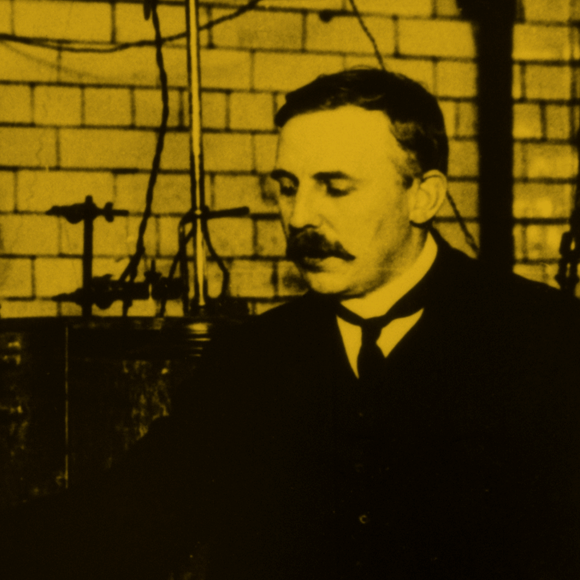 האיש שמנה את החלקיקים הזעירים