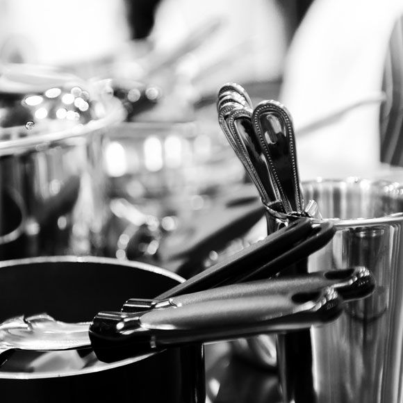 שאלת השאלות: אלומיניום או נירוסטה?