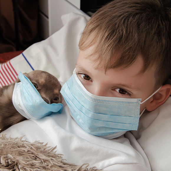 ילדים נדבקים בקורונה לא פחות ממבוגרים