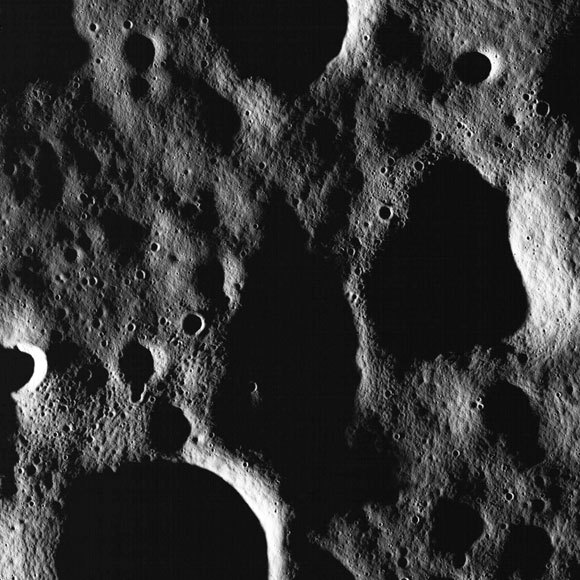 מים על הירח: ממצאים מעודדים