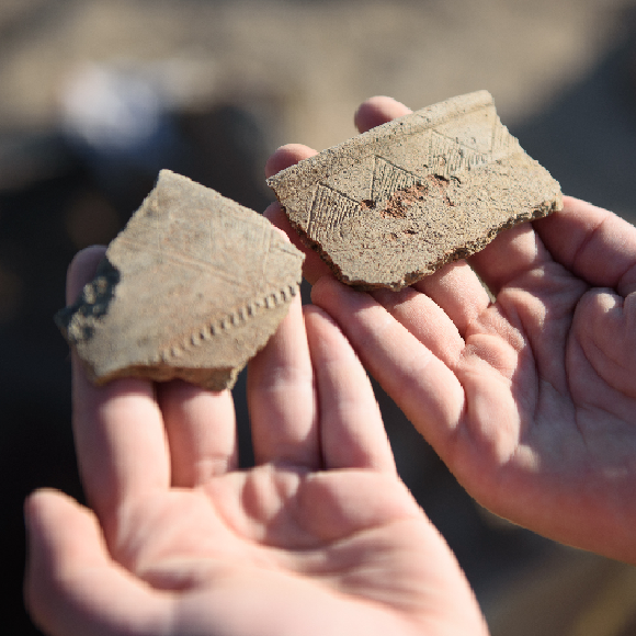 האדם הקטן מאי-שם בעבר