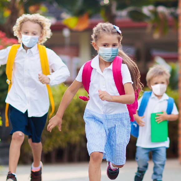 אל תדביקו את הילדים!