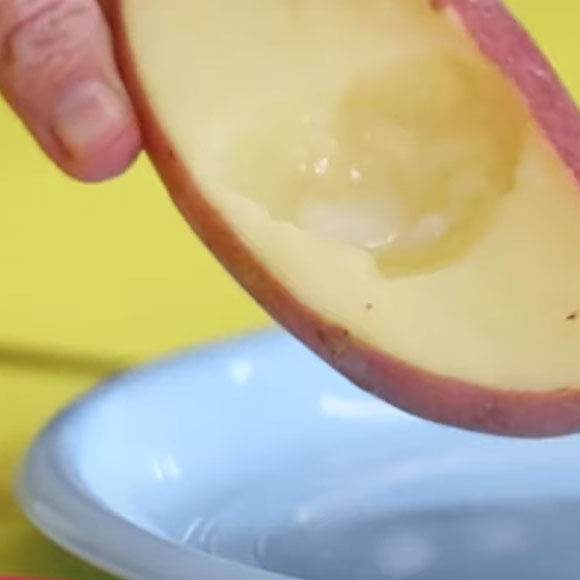 תפוח אדמה מזיע?