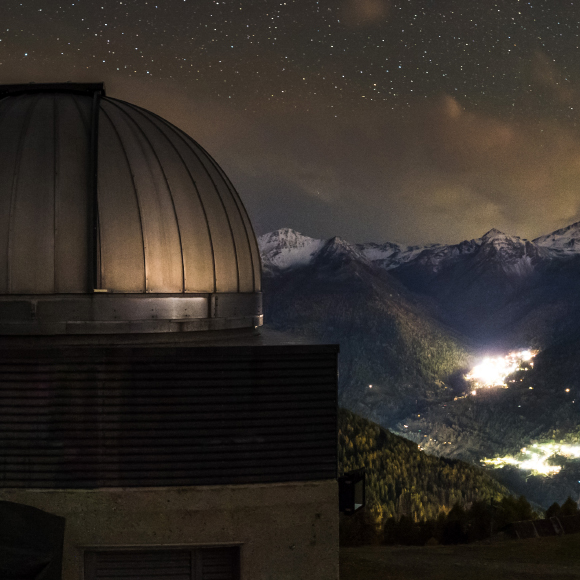 لماذا لا نرى الأجرام في السّماء؟