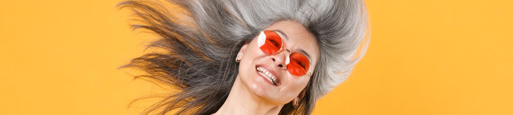 למה השיער שלנו מלבין?