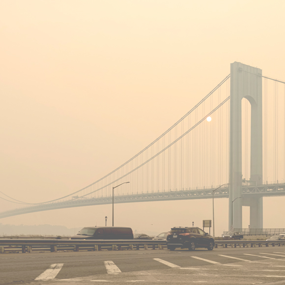 אמריקה אפופת עשן: מה קורה בסביבה?
