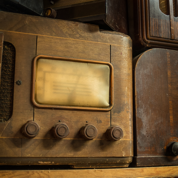 لماذا يصفرُّ لون البلاستيك؟