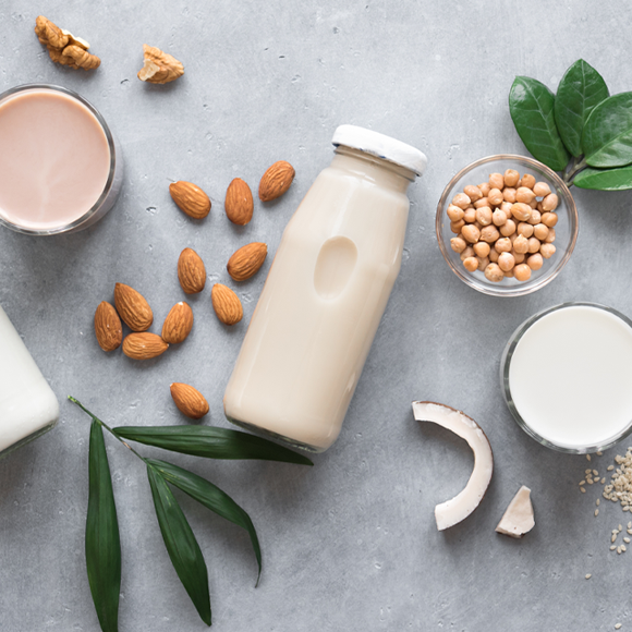 صناعة حليب اللوز