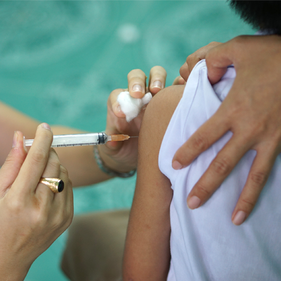 מחלות ללא גבולות: פוליו בביוב, קדחת ביתושים