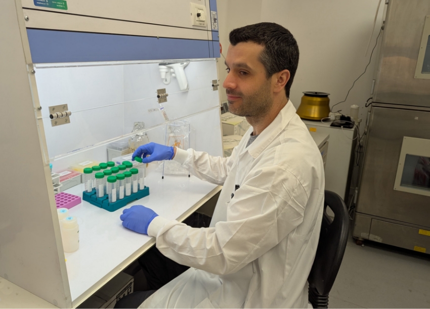 היא הייתה הקטר שדחף אותנו, והאנרגיות שלה הטעינו את הסוללות של האחרים. אוריין זילברמן במעבדה שהקימה ליליה גורביץ'-וסילקובסקי | צילום: איתי נבו