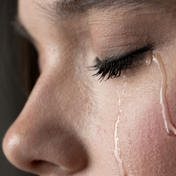 لماذا نبكي من الفرح (أيضًا)؟