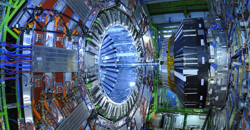 ב-CERN פועלת מחלקה ייעודית שעוסקת באופן בלעדי במדע חופשי. מאיץ החלקיקים LHC ב-CERN | מקור: D-VISIONS, Shutterstock