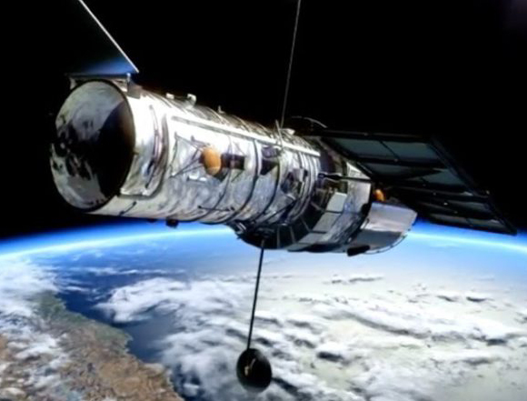 עין צופיה למרחבי החלל - למרות התקלות הרבות. טלסקופ החלל האבל במסלולו | צילום: NASA