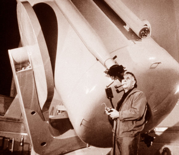 למרות הפרסום, לא זנח את העבודה המדעית. האבל בטלקסופ בהר וילסון | מקור: Science Photo Library