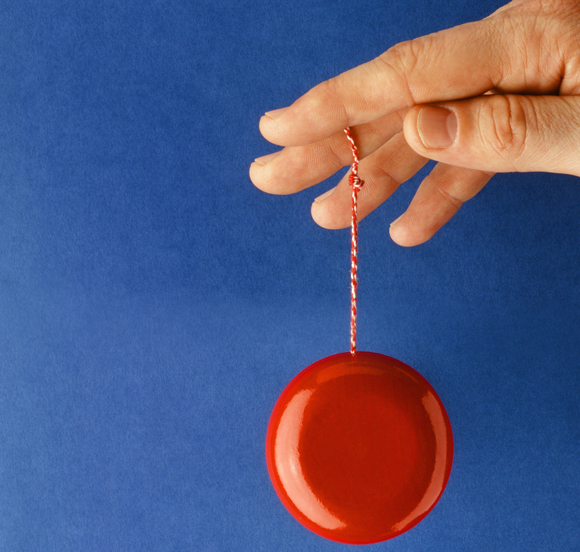 המשחק החביב אמלנם לא שימושי בסלילת כבישים, אבל האם הוא יכול להיות מסוכן כמו פטיש אוויר? | צילום: Shutterstock