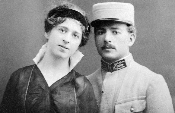 לא ויתר על שירות צבאי קרבי, שעזר להם לקבל אזרחות צרפתית. יוג'ין במדי צבא עם אליזבת | צילום: Institut Pasteur/Musée Pasteur