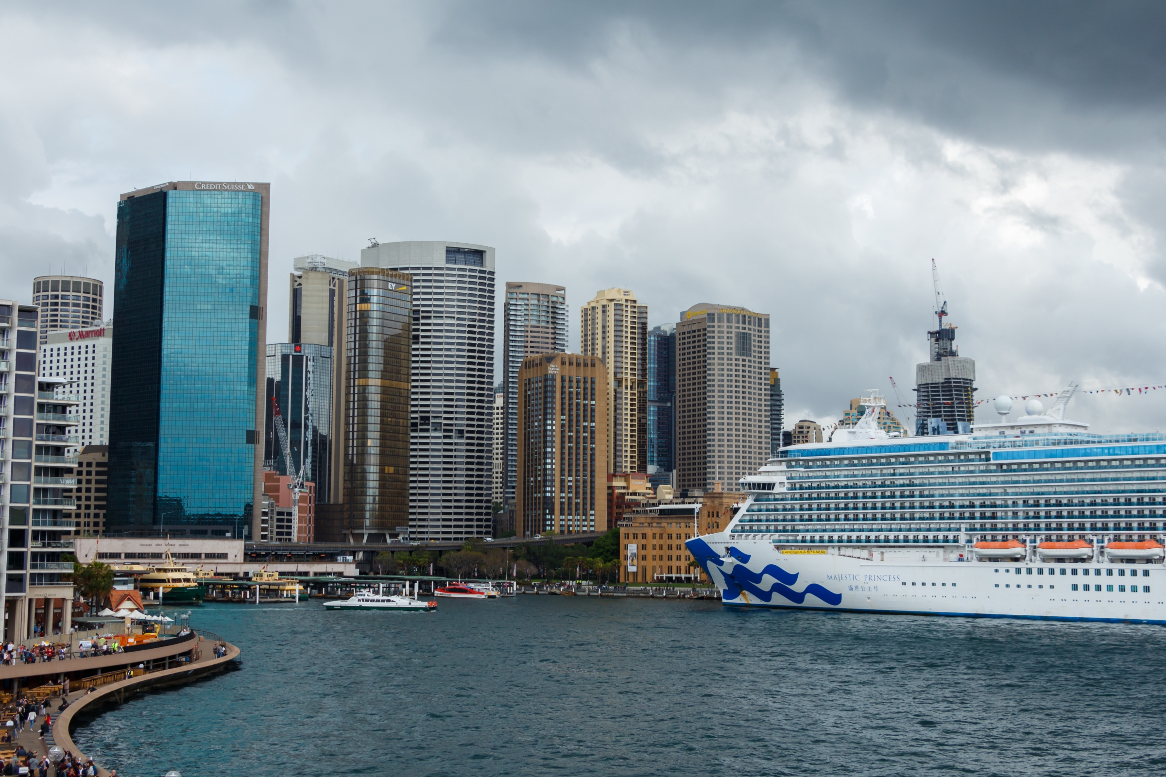 האנייה Majestic Princess עוגנת בנמל סידני לפני כשלוש שנים | צילום: RickDeacon, Shutterstock