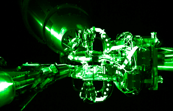 מרכז המתקן להיתוך מבוקר ב-NIF