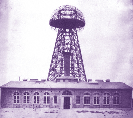 סליל הטסלה הענקי שהוקם בלונג איילנד ב-1904 כדי לשדר חשמל לכל ארה"ב, בנייתו לא הושלמה | מקור: ויקיפדיה, נחלת הכלל