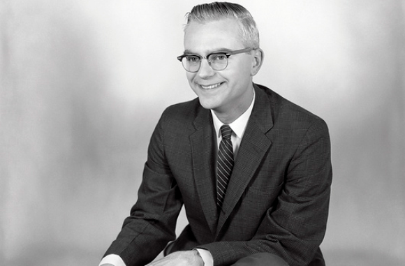 דרייק הצעיר כחוקר בטלסקופ הרדיו הלאומי במערב וירג'יניה | מקור: NRAO / AUI / NSF / SCIENCE PHOTO LIBRARY