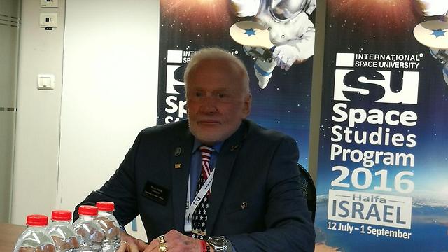 התגבר על קשיים אישיים רבים. אולדרין בביקור בטכניון בחיפה ב-2016 | צילום: ירון דרוקמן, Ynet