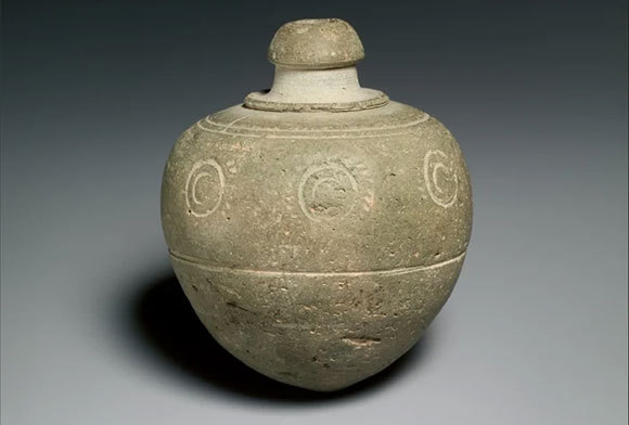 כלי שלם דומה לאלה שנחפרו בירושלים | צילום: Rogers Fund, 1940/Public Domain