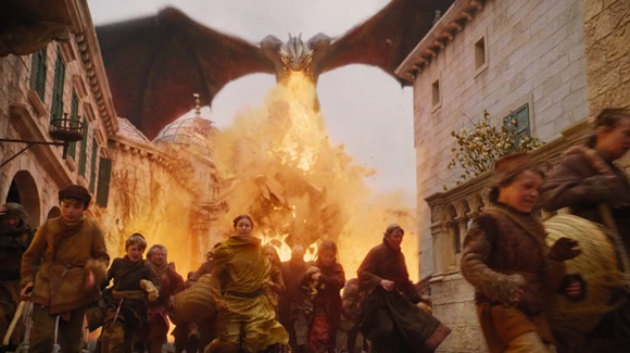 האם ייתכן שסכיזופרניה וזו הסיבה לרצחנותה? גם אם כן - זו כנראה לא הסיבה היחידה. דרוגון הורס את העיר | צילום: מתוך משחקי הכס